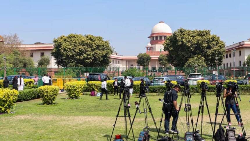 ہندوستانی عدلیہ پر تنگ ہوتا آر ایس ایس کا شکنجہ