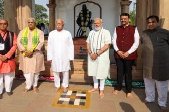 آر ایس ایس ہیڈکوارٹر کا دورہ، کسی انہونی کا پیش خیمہ تو نہیں؟