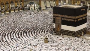 مکہ و مدینہ کی حاضری: ایمان کی تکمیل اور روح کی پاکیزگی کا سفر