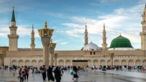 کائنات کی ابتداء سے انتہا تک پیغمبر اسلام ﷺ ہی ایک کامل انسان