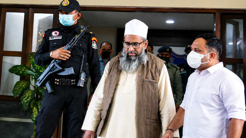 مولانا قمر غنی عثمانی کی ضمانت آخر اتنی مشکل کیوں؟